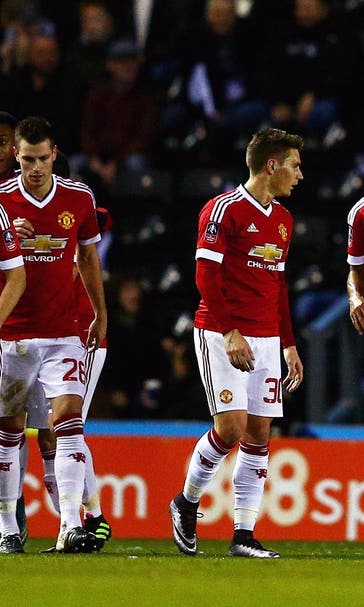 Van Gaal says confidence back after United's FA Cup win